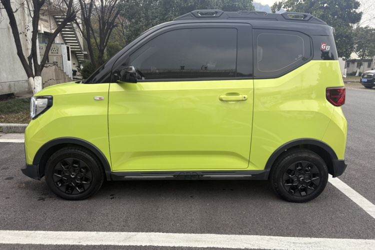 Used Wuling Hongguang MINIEV 2022 GAMEBOY 200km Gaming Edition with Lithium Iron Phosphate
