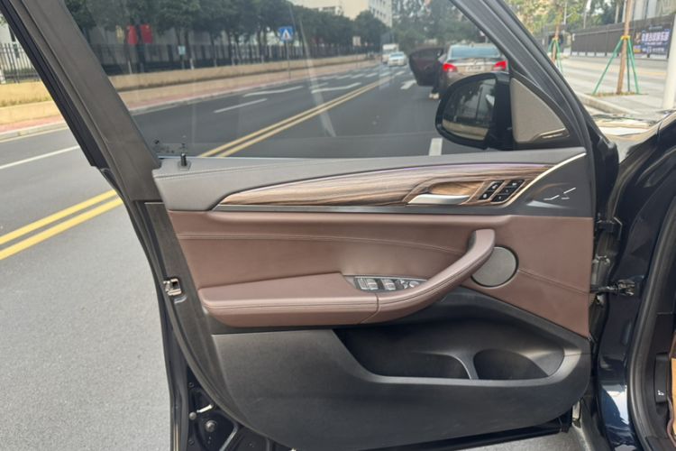 Used BMW iX3 2021 Leading Type
