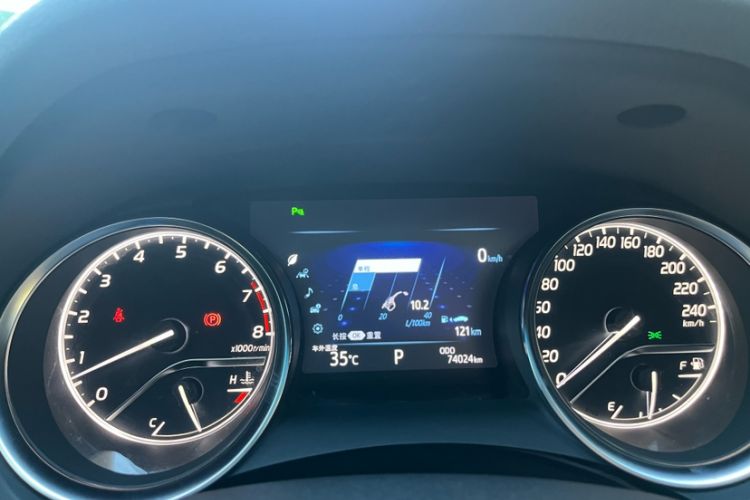 Used Toyota Camry 2018 2.0G Luxury Edition
