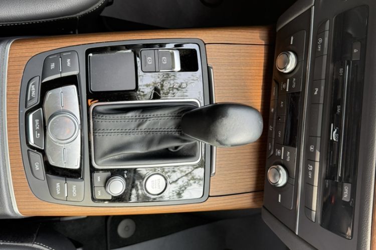 Used Audi A6L 2018 30th Anniversary Edition 30 FSI Style Model
