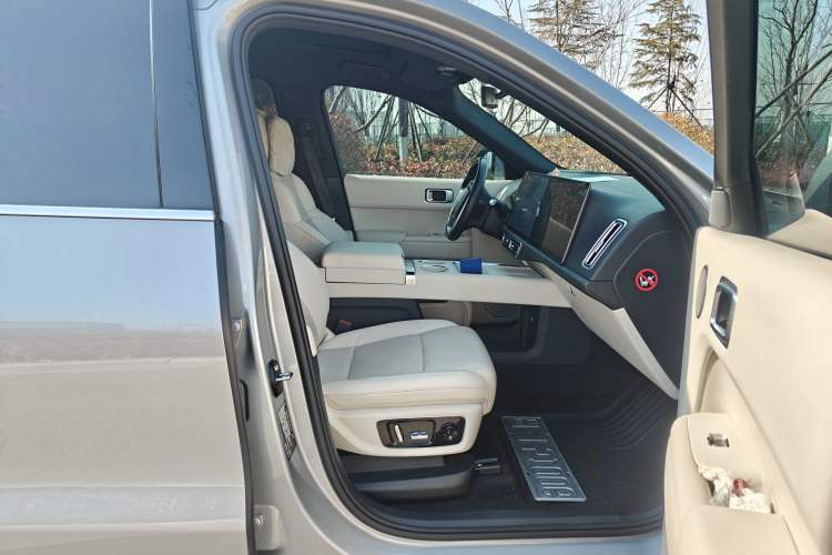 Used Li Auto L9 2023 Pro Model
