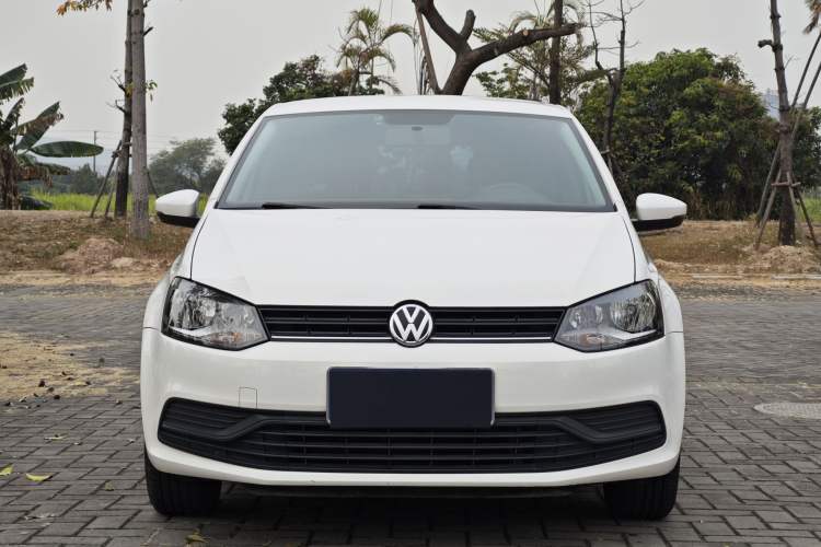Used Volkswagen Polo 2016 1.4L Manual Fashion Model