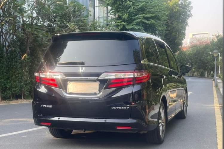 Used Honda Odyssey 2018 2.4L Supreme Edition