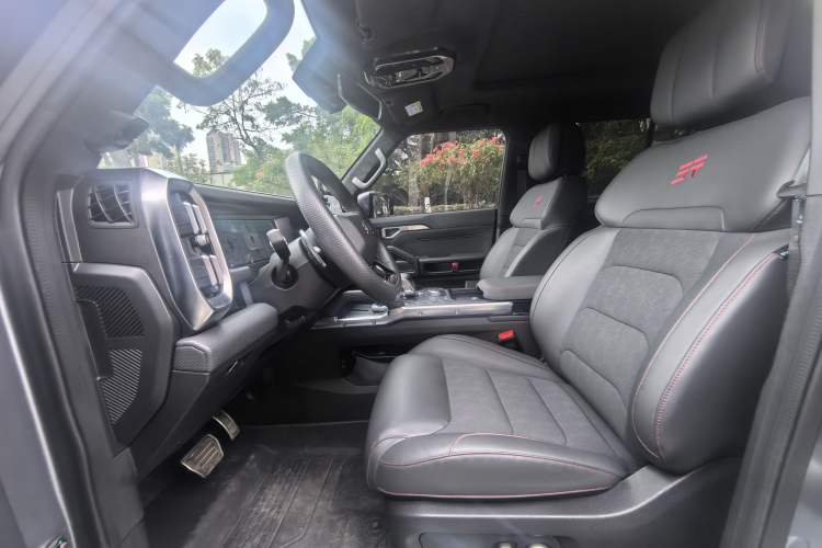 Used JETOUR Traveler 2023 2.0T All-Wheel Drive CrossPRO+
