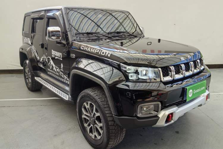 Used  BJ40 2023 2.0T Automatic Four-Wheel Drive Urban Hunter Edition Chivalrous Type
