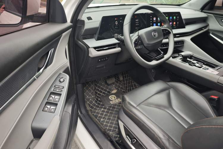 Used Changan CS75 PLUS 2022 2nd Generation 1.5T Automatic Prestige Version
