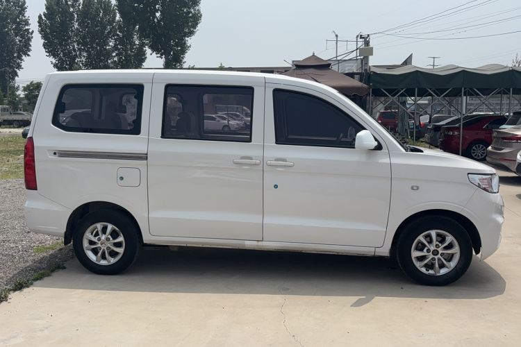 Used Wuling Hongguang V 2019 1.5L Enjoyment Version China VI LAR
