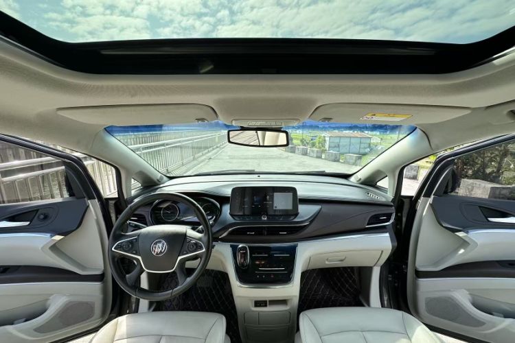 Used Buick GL8 2021 Land Cruiser Executive Class 652T Luxury Model