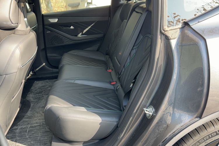 Used  SL03 2023 200Max Range-Extended Version