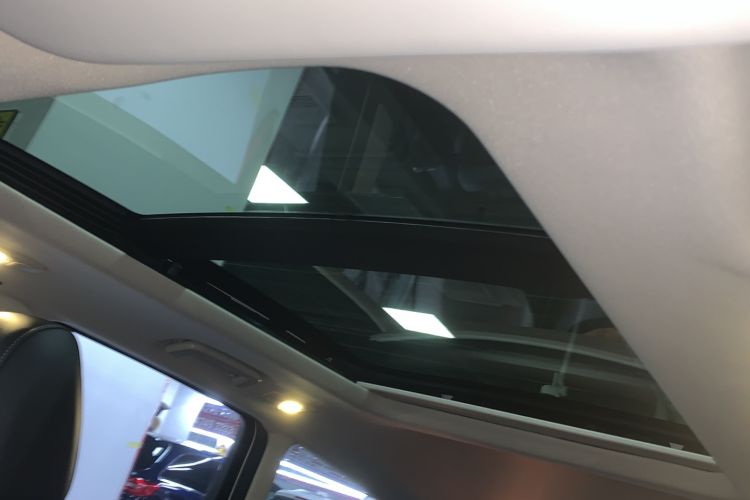 Used Ford Kuga 2017 EcoBoost 180 Two-Wheel-Drive Platinum Edition
