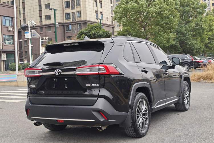 Used Toyota Wildlander 2023 2.0L CVT Two-Wheel Drive Luxury PLUS Edition
