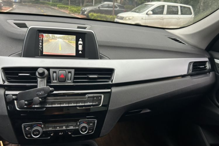 Used BMW X1 2016 sDrive18Li Premium Edition
