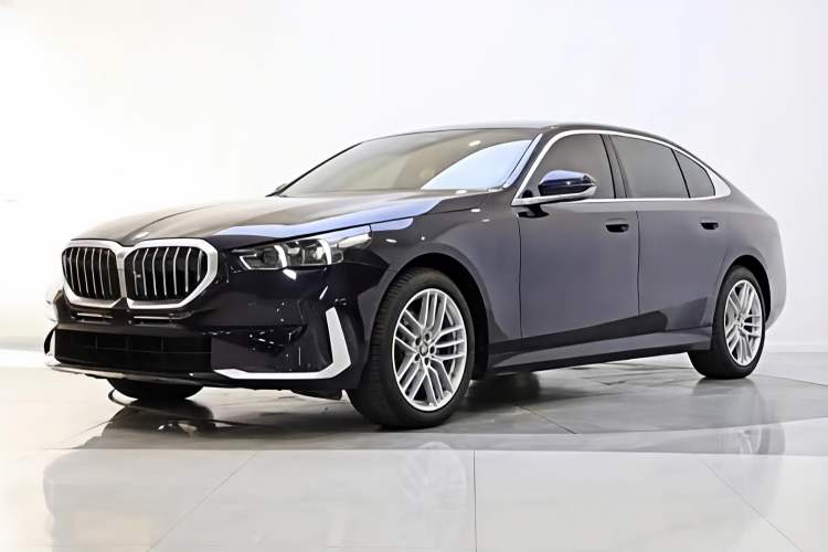 Used BMW 5 Series 2024 525Li Luxury Package