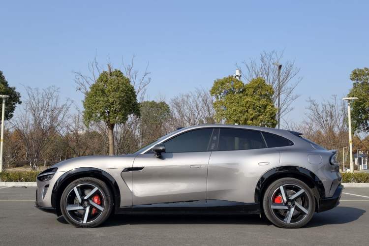 Used  YU7 2025 Ultra-Long Range High-Performance All-Wheel-Drive Max Edition
