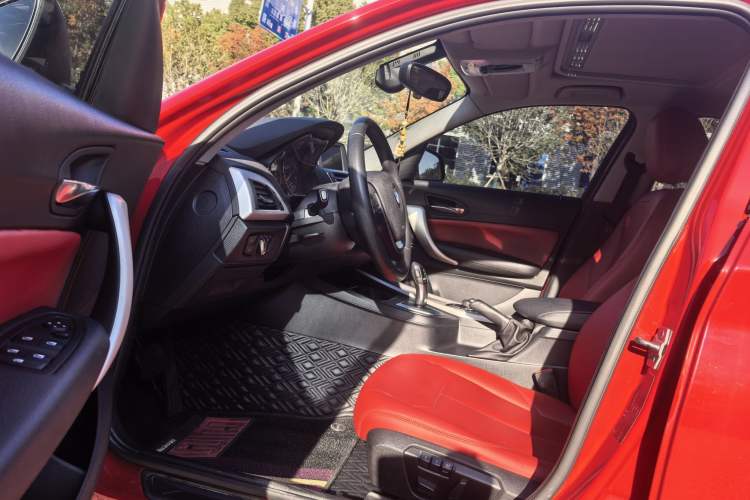 Used BMW 1 Series 2015 120i Leading Model
