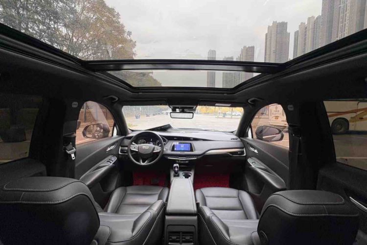 Used Cadillac XT4 2022 28T Two-Wheel-Drive Luxury Version