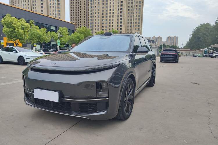 Used Li Auto L8 2023 Pro Model
