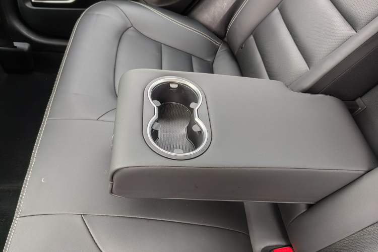 Used Geely Auto Emgrand GL 2019 1.8L DCT Elite Smart Edition
