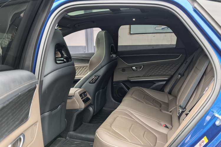 Used BYD Han 2022 EV Genesis Edition 715 km Front-Wheel-Drive Flagship Model
