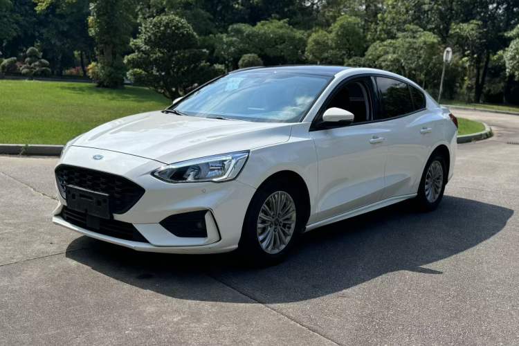 Used Ford Focus 2020 Sedan EcoBoost 180 Automatic Trend Edition
