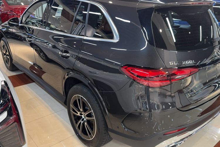 Used Mercedes-Benz GLC 2025 GLC 260 L 4MATIC Luxury Model
