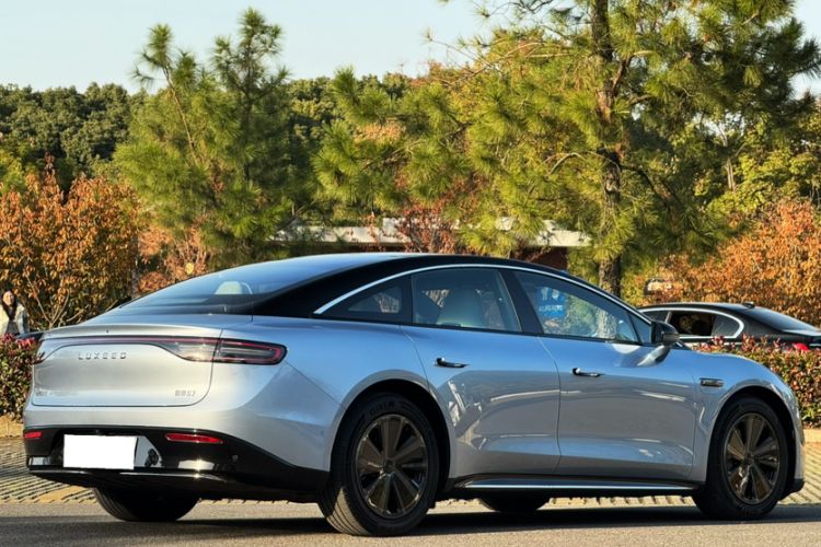 Used Hima Luxeed S7 2024 Max
