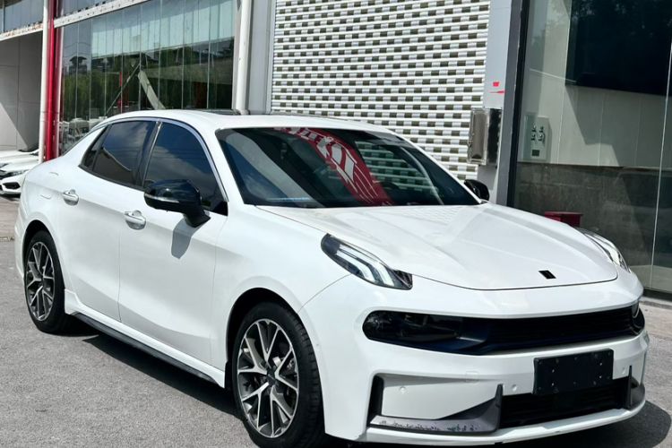 Used Lynk & Co 03 2018 1.5TD DCT JingPro Edition China V Standard
