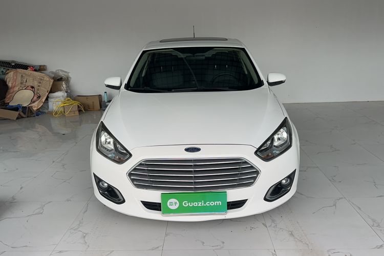 Used Ford Escort 2015 1.5L Automatic Fashion Model