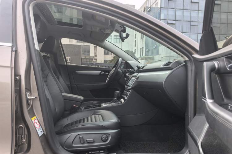 Used Volkswagen Magotan 2015 1.8TSI Advanced Model