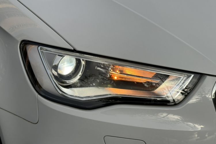 Used Audi A3 2015 Sportback 35 TFSI Millionth Anniversary Comfort Model
