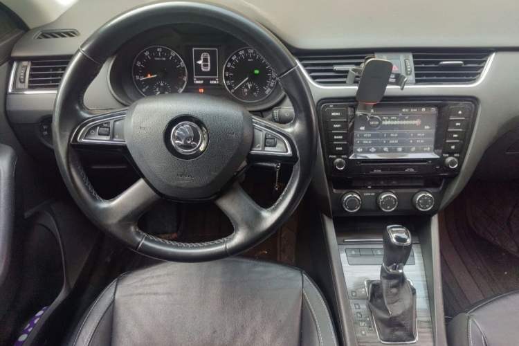 Used Skoda Octavia 2015 1.6L Automatic Yijun Edition