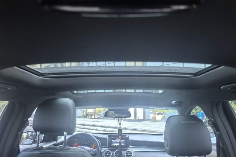 Used Mercedes-Benz GLC 2016 GLC 300 4MATIC Dynamic Model
