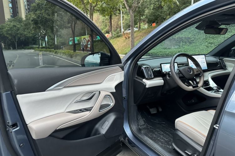 Used BYD Song Pro New Energy 2024 HONOR Edition DM-i 110KM Beyond Model
