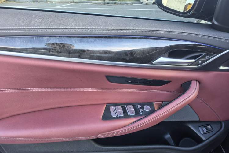 Used BMW 5 Series 2021 525Li M Sport Package
