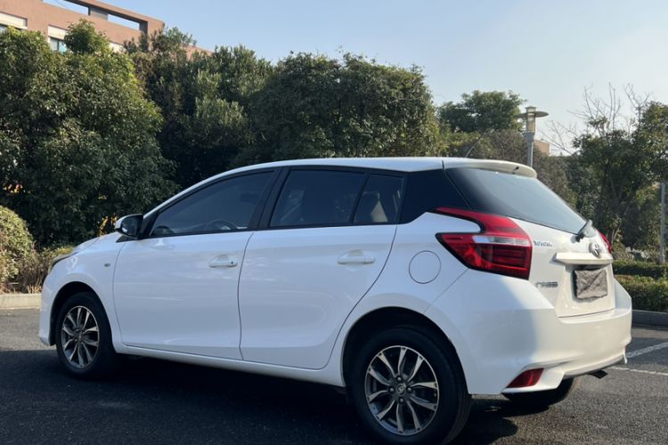 Used Toyota YARiS L 2016 Revised 1.5E CVT Charming Edition