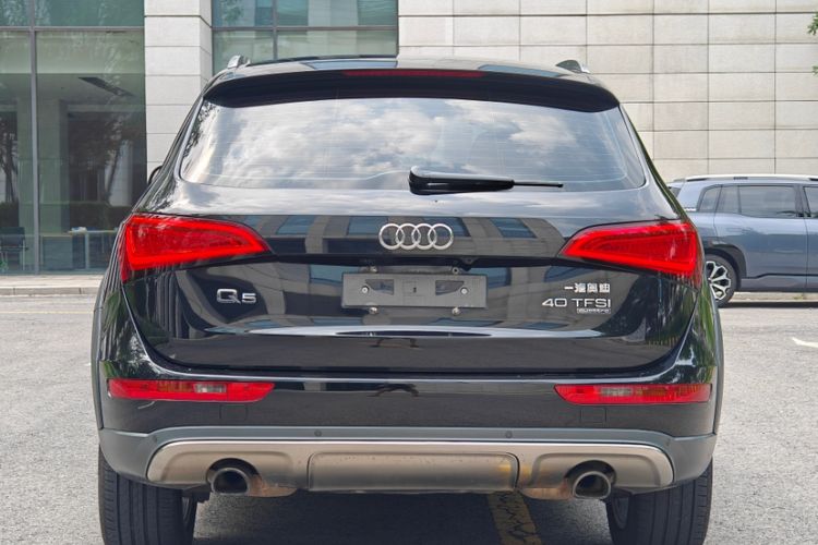 Used Audi Q5 2017 Plus 40 TFSI Technology Model
