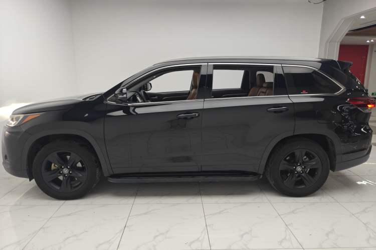 Used Toyota Highlander 2018 2.0T Four-Wheel Drive Knight Edition 7 Seats China VI Standard
