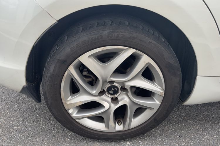 Used  5 2013 1.6T Elegant Edition THP160
