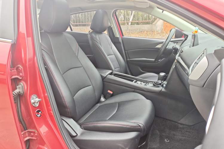 Used Mazda Mazda 3 Axela 2017 Sedan 1.5L Automatic Luxury Model Emission Standard China V
