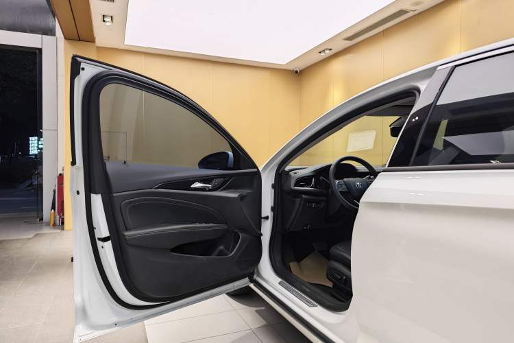 Used Buick Regal 2024 25T Deluxe Edition