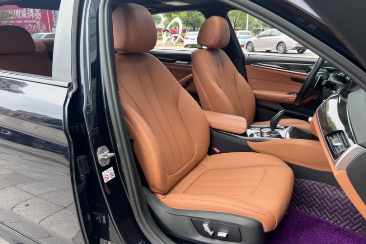 Used BMW 5 Series 2018 Restyled 530Li Leading Edition M Sport Package
