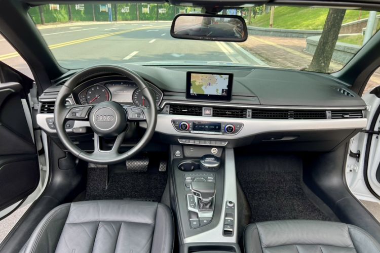 Used Audi A5 2017 Cabriolet 40 TFSI Fashion Model
