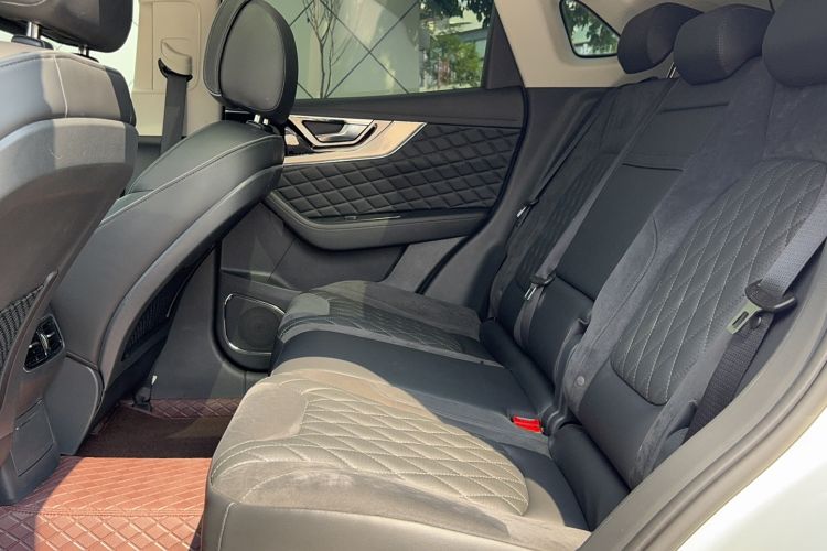 Used Hongqi HS5 2019 2.0T Smart Connect Flagship All-Wheel-Drive Version
