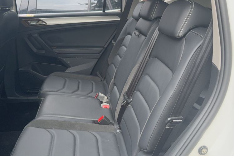 Used Volkswagen Tiguan L 2020 330TSI Automatic Two-Wheel Drive Panoramic Comfort Edition China VI Standard
