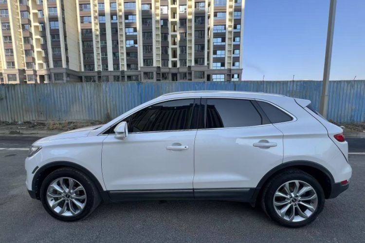 Used Lincoln MKC 2017 2.0T Two-Wheel-Drive Luxury Edition