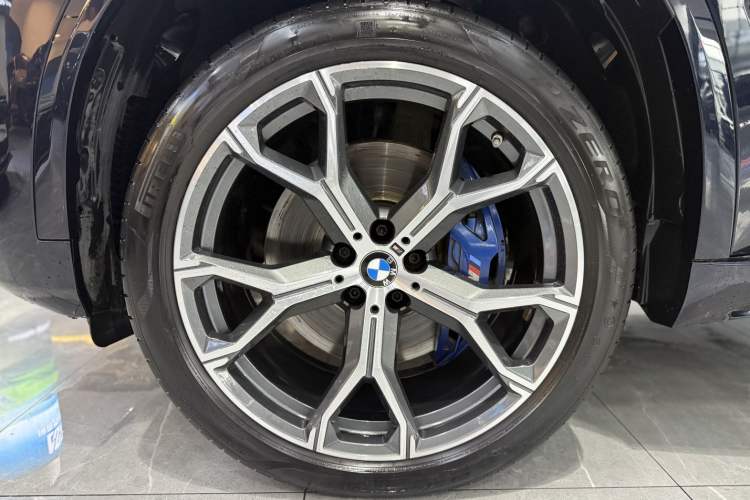 Used BMW X5 2021 xDrive40i Luxury Model with M Sport Package