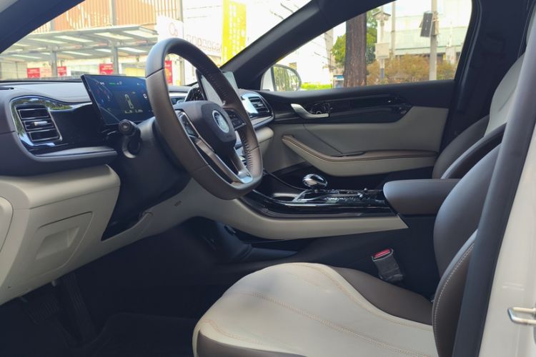 Used BYD Qin PLUS 2024 HONOR Edition DM-i 55KM Leading Model
