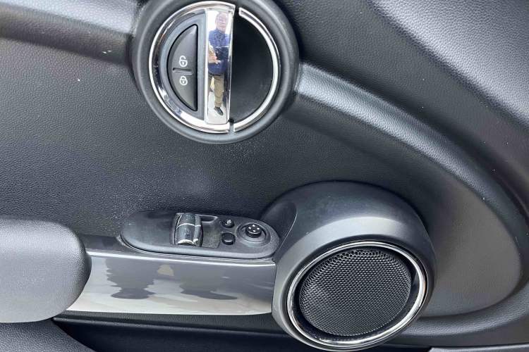 Used  MINI 2016 1.2T ONE Pioneer Edition