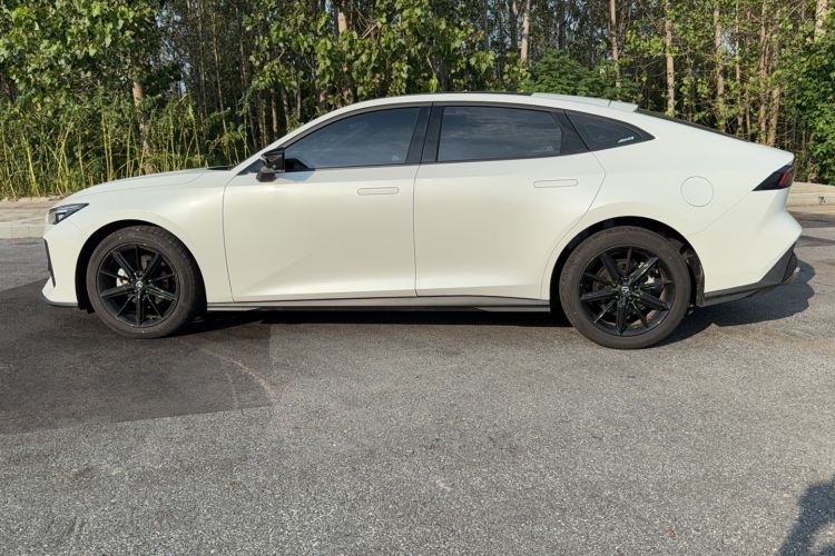 Used Changan UNI-V 2023 1.5T Prestige Model
