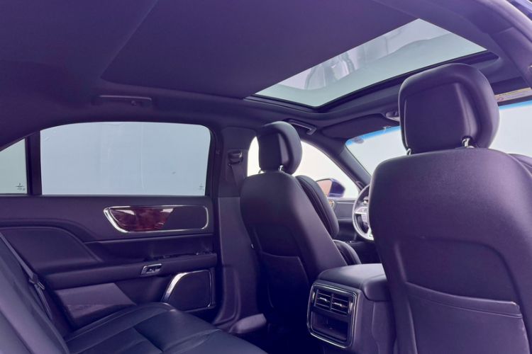 Used Lincoln Continental 2017 2.0T Two-Wheel Drive Deluxe Edition
